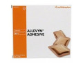 Medicazione idrocellulare adesiva sterile allevyn adhesive altamente assorbente in schiuma di poliuretano a struttura tristratificata 12,5x12,5cm 3 pezzi