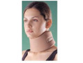 Collare cervicale oppo a densita' compatta misura small supporta la colonna cervicale in posizione neutrale o anatomica e provvede ad immobilizzarla chiusura in velcro