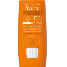 Eau Thermale Avene Stick Large protezione solare Zone Sensibili SPF50+ (8g)